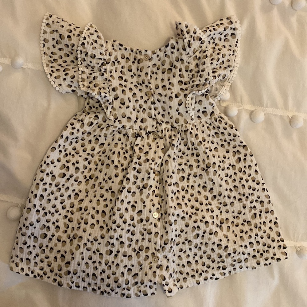 Button up back and ruffle detail 100% cotton dress - Picture 3 of 4